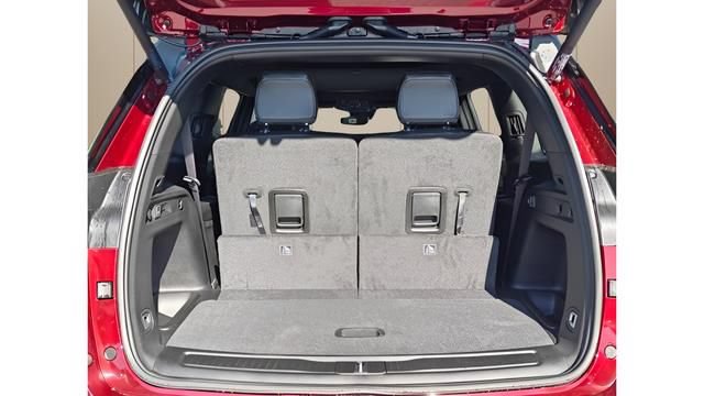 Used 2025 Jeep Grand Cherokee L Limited w/ Luxury Tech Group II RWD image 16