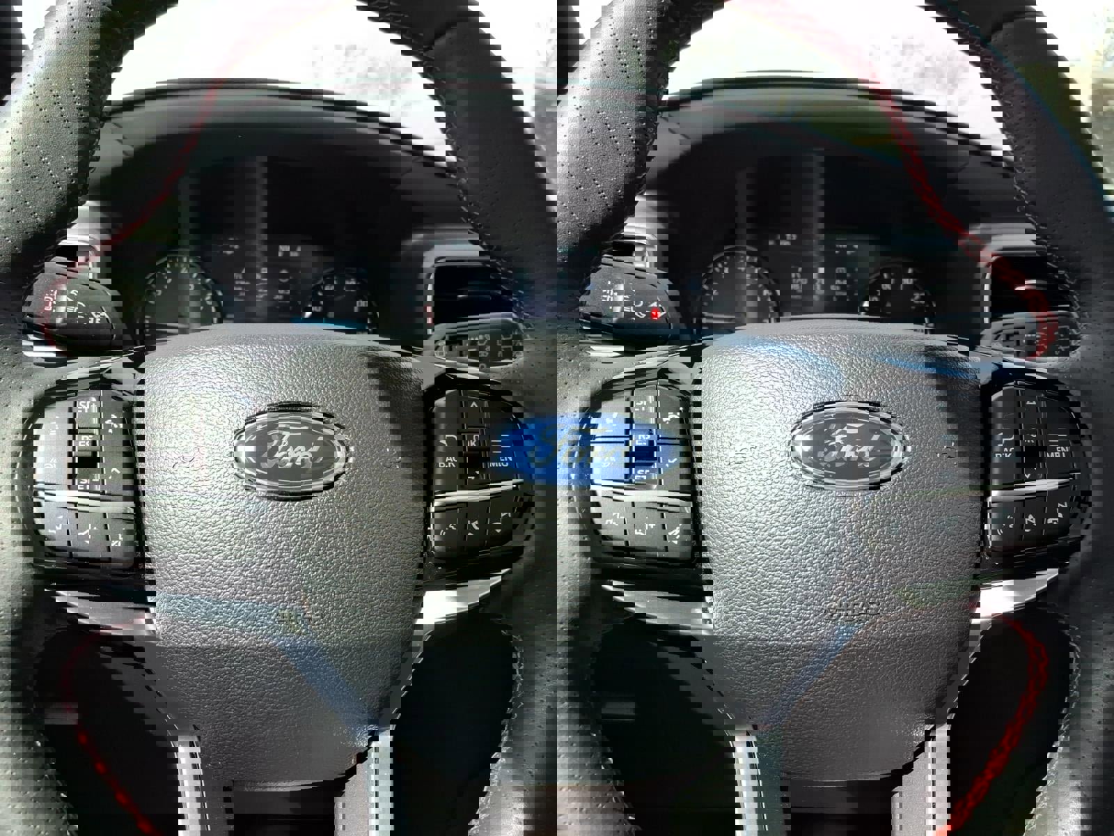 Certified 2024 Ford Explorer ST-Line w/ Class IV Trailer Tow Package image 27