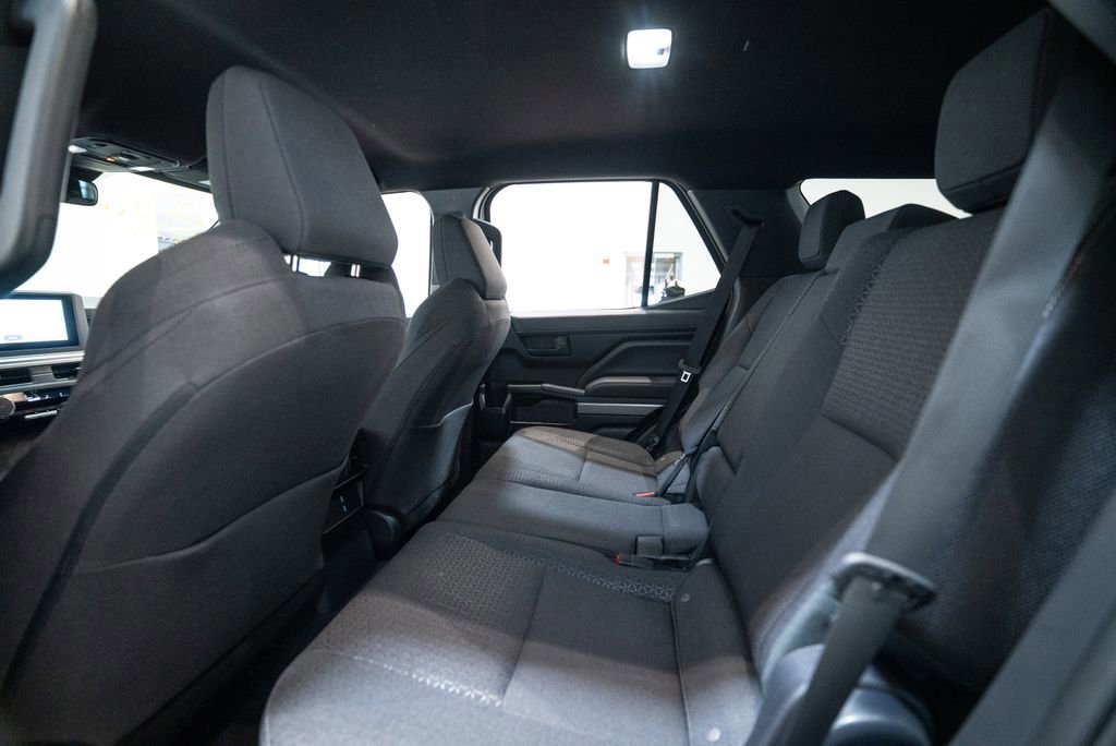 Certified 2025 Toyota 4Runner SR5 image 33