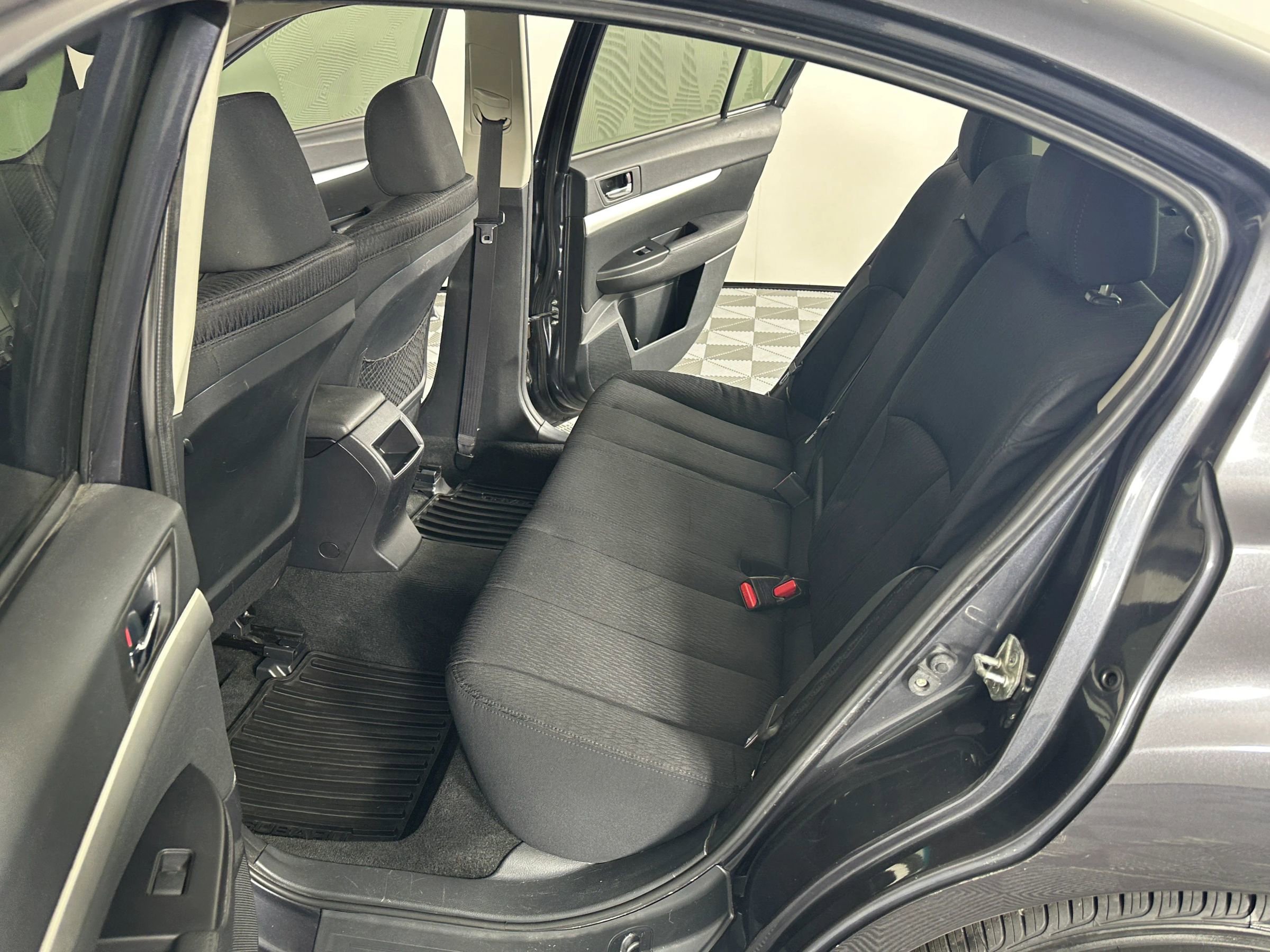 Used 2011 Subaru Legacy 2.5i Premium image 30