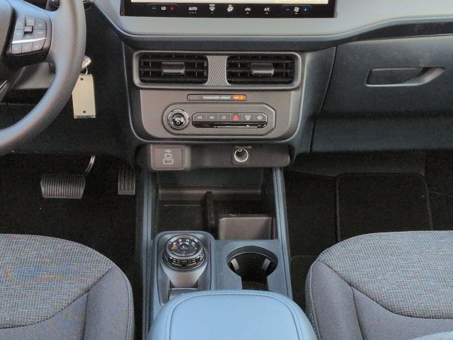 New 2026 Ford Maverick XL FWD image 19