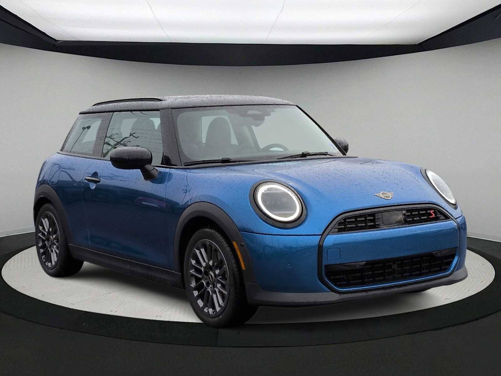 Used 2025 MINI Cooper S image 2