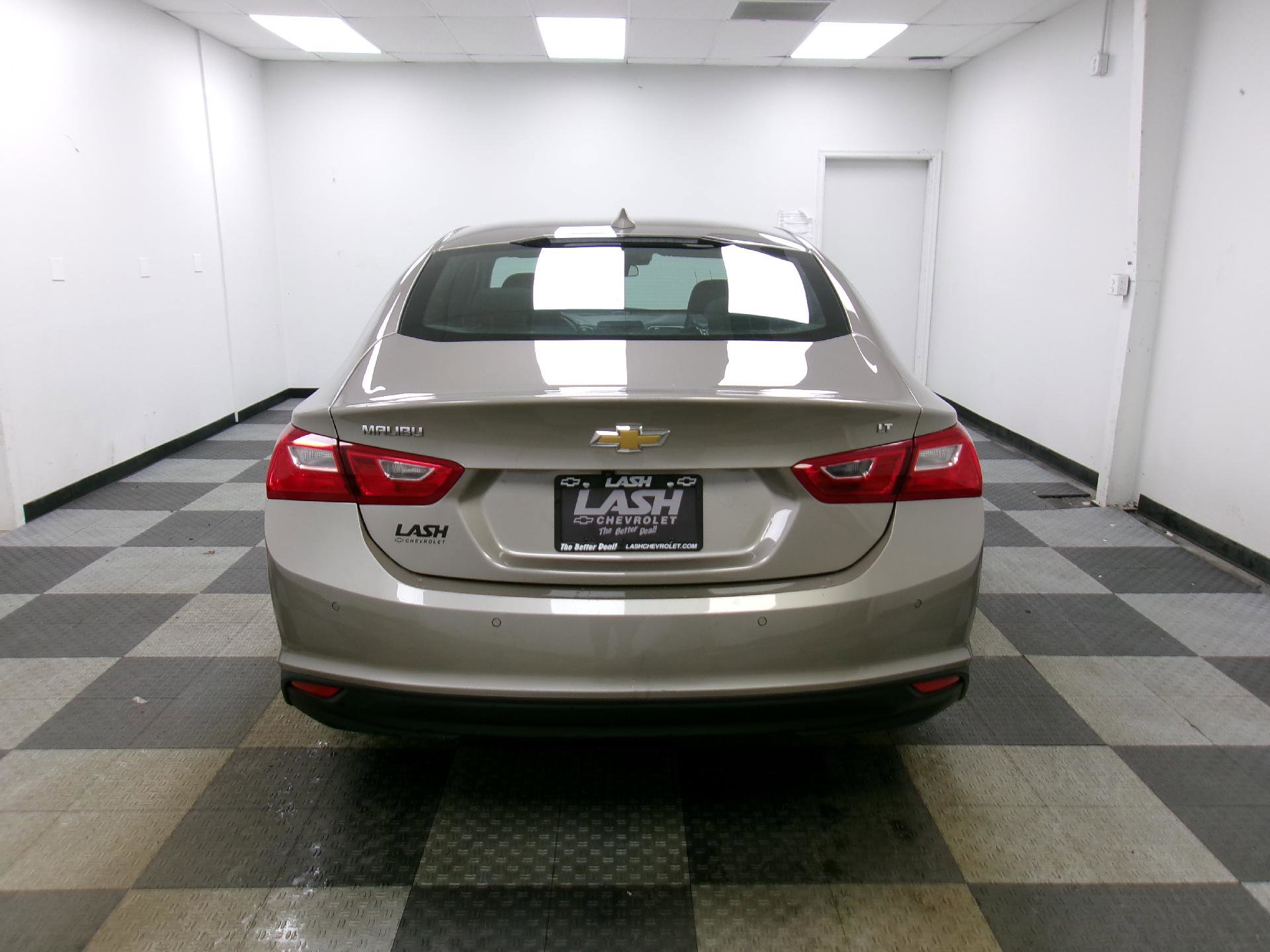 Used 2024 Chevrolet Malibu LT FWD image 12