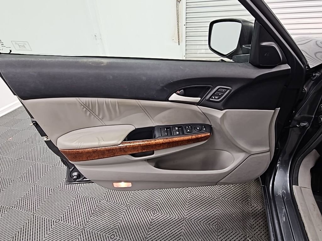 Used 2012 Honda Accord EX-L image 23