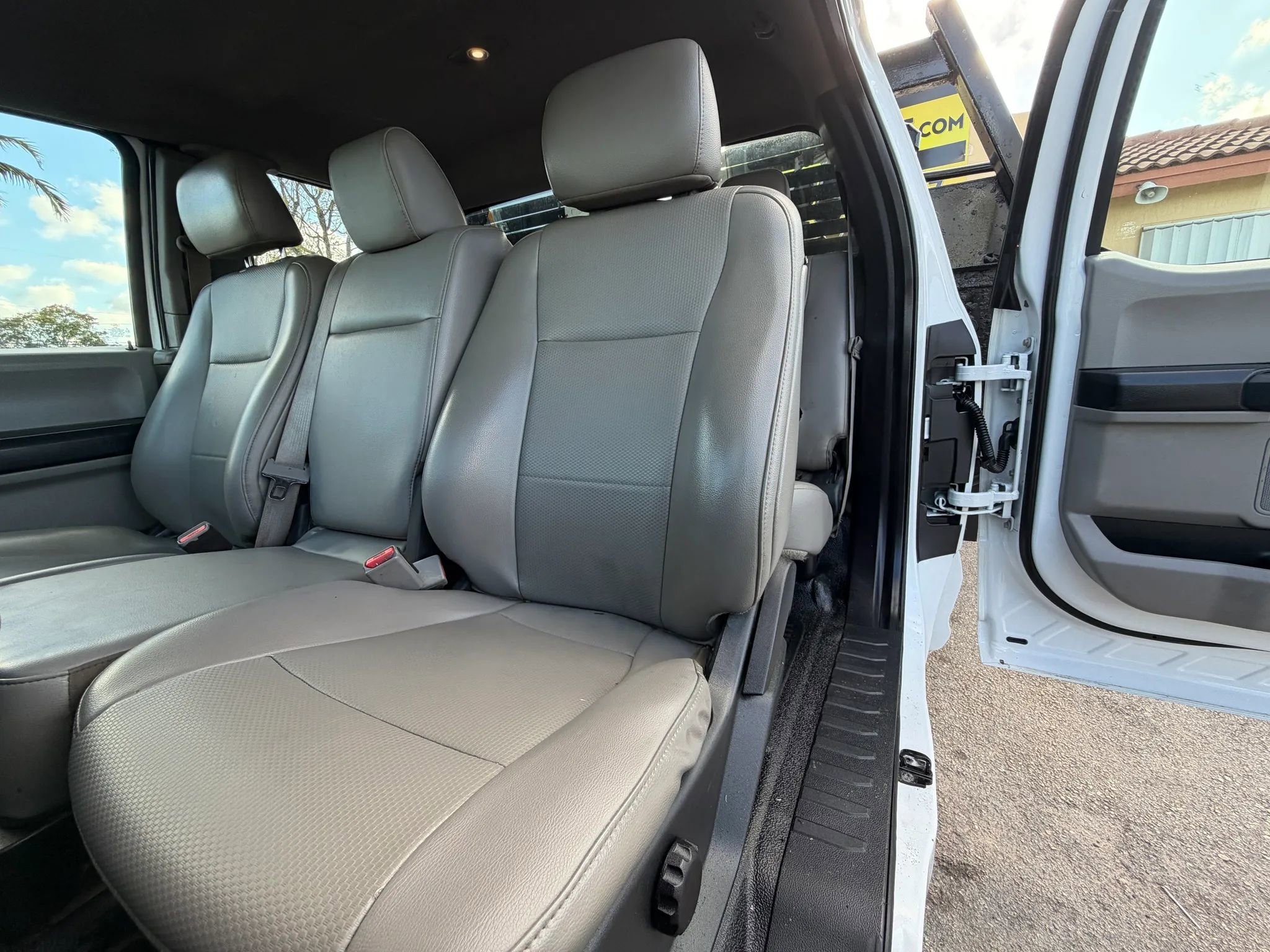 Used 2017 Ford F450 XL w/ Power Equipment Group image 9