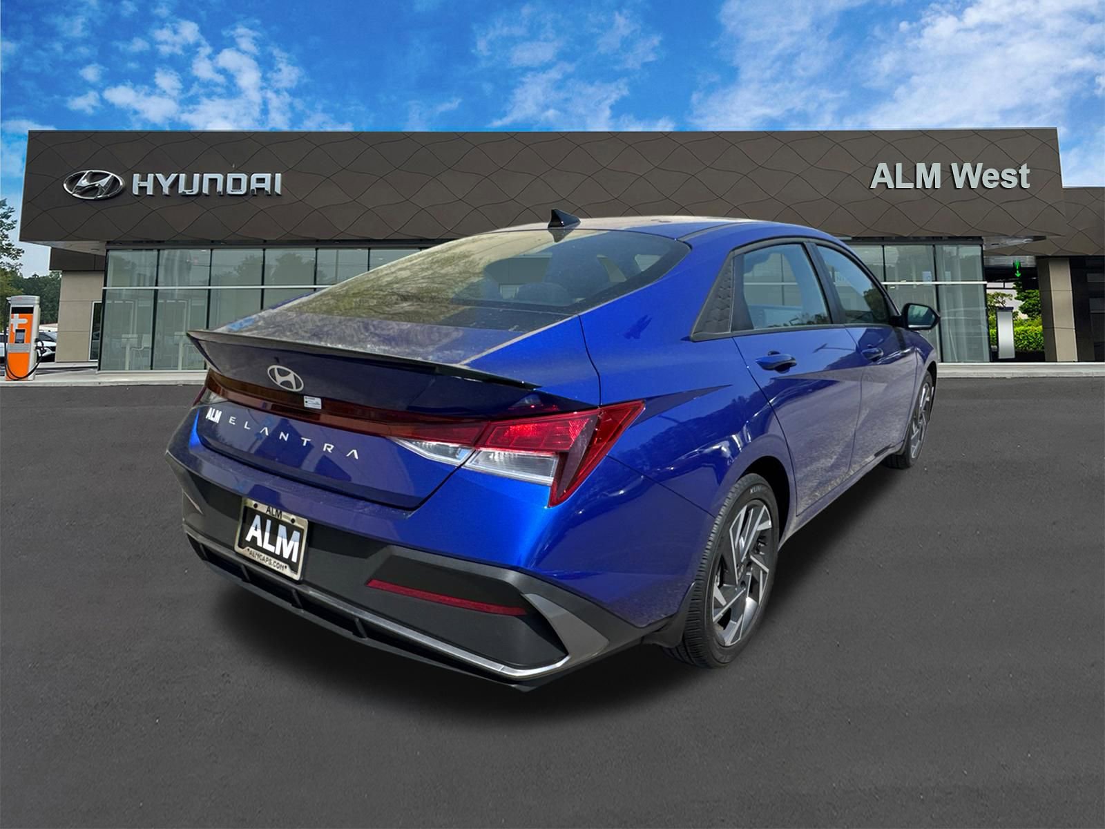 Used 2025 Hyundai Elantra Sport image 5