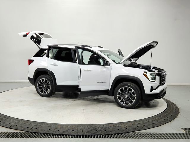 New 2026 GMC Terrain Elevation w/ Elevation Premium Package image 9