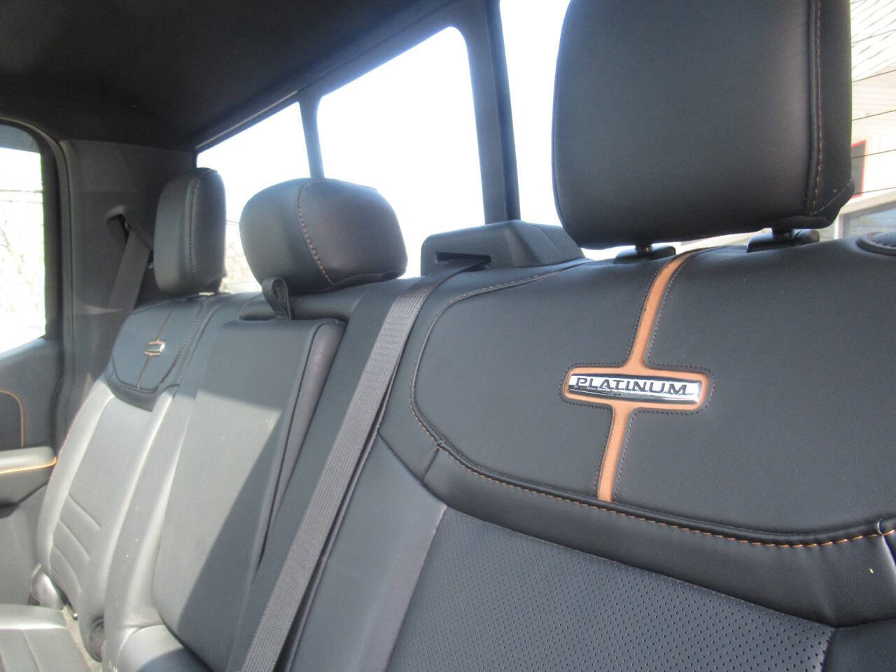 Used 2023 Ford F450 Platinum AWD/4WD image 18
