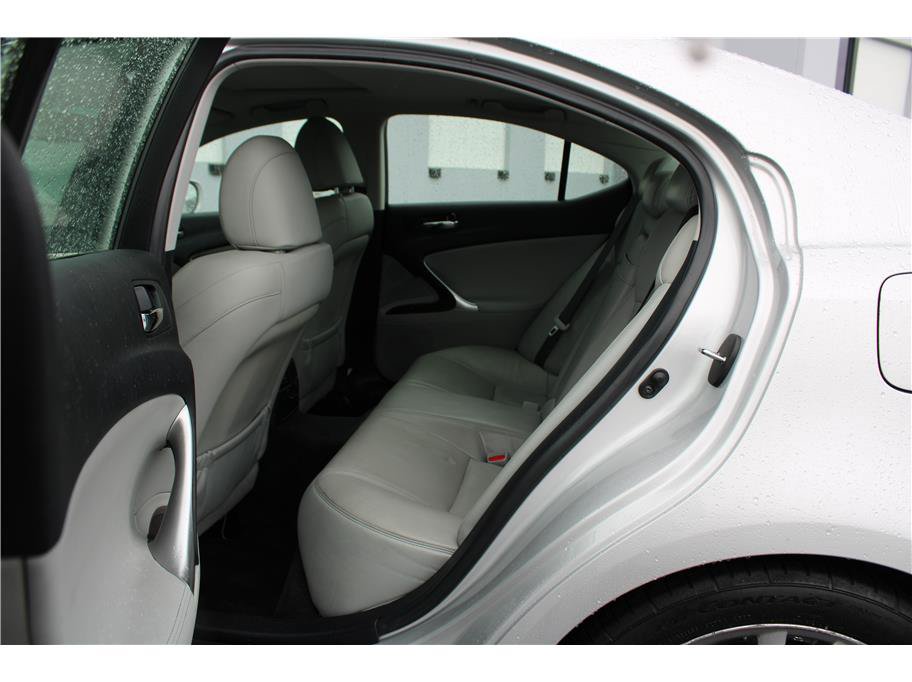 Used 2008 Lexus IS 250 w/ Premium Pkg RWD image 12