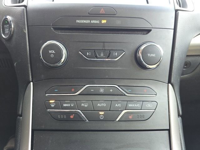 Used 2016 Ford Edge SEL w/ Equipment Group 201A image 19