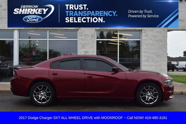 Used 2017 Dodge Charger SXT w/ AWD Plus Group image 3