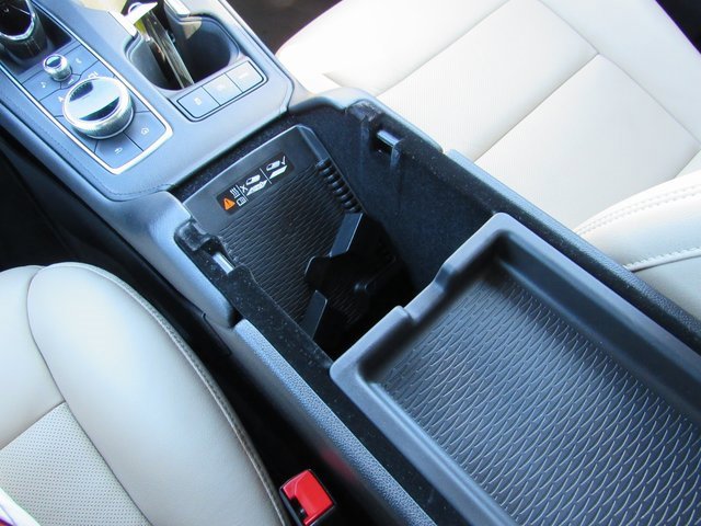 Used 2024 Cadillac XT4 Premium Luxury w/ Technology Package image 19