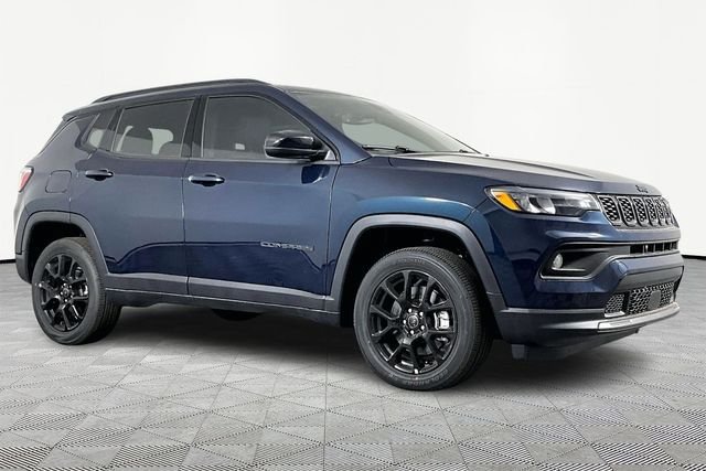 New 2026 Jeep Compass Latitude AWD/4WD image 3