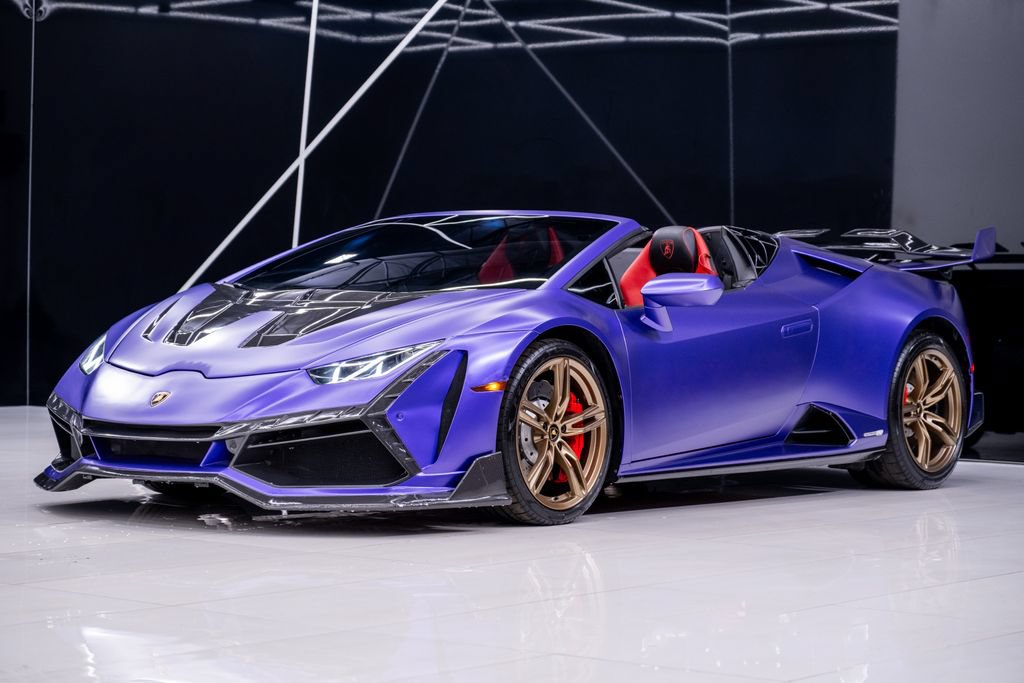 Used 2021 Lamborghini Huracan EVO RWD image 2