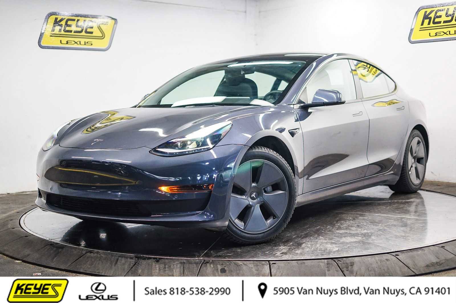 Used 2021 Tesla Model 3 Standard Range Plus image 1
