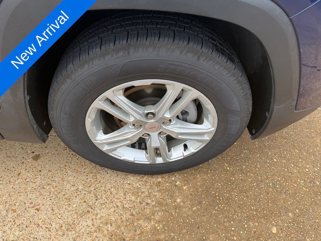 Used 2022 GMC Terrain SLE FWD image 18