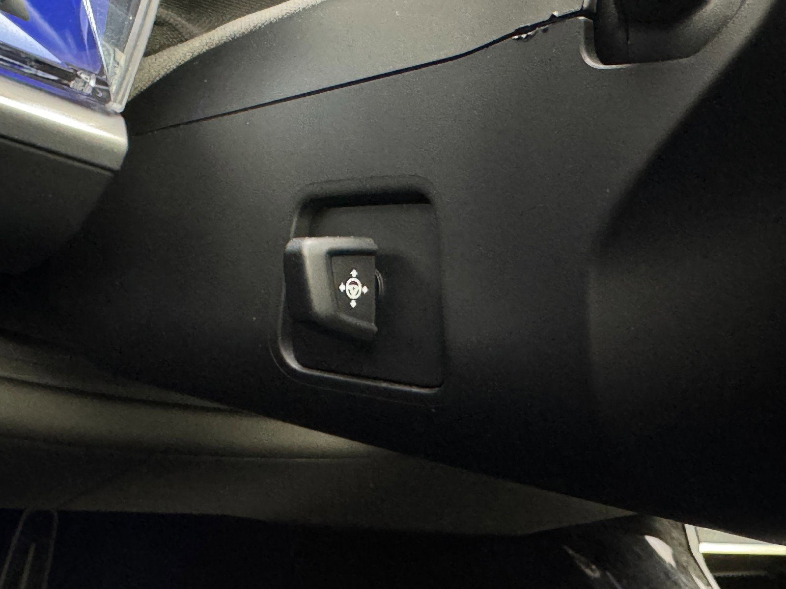 Used 2023 BMW i7 xDrive60 w/ Executive Package 2 image 20