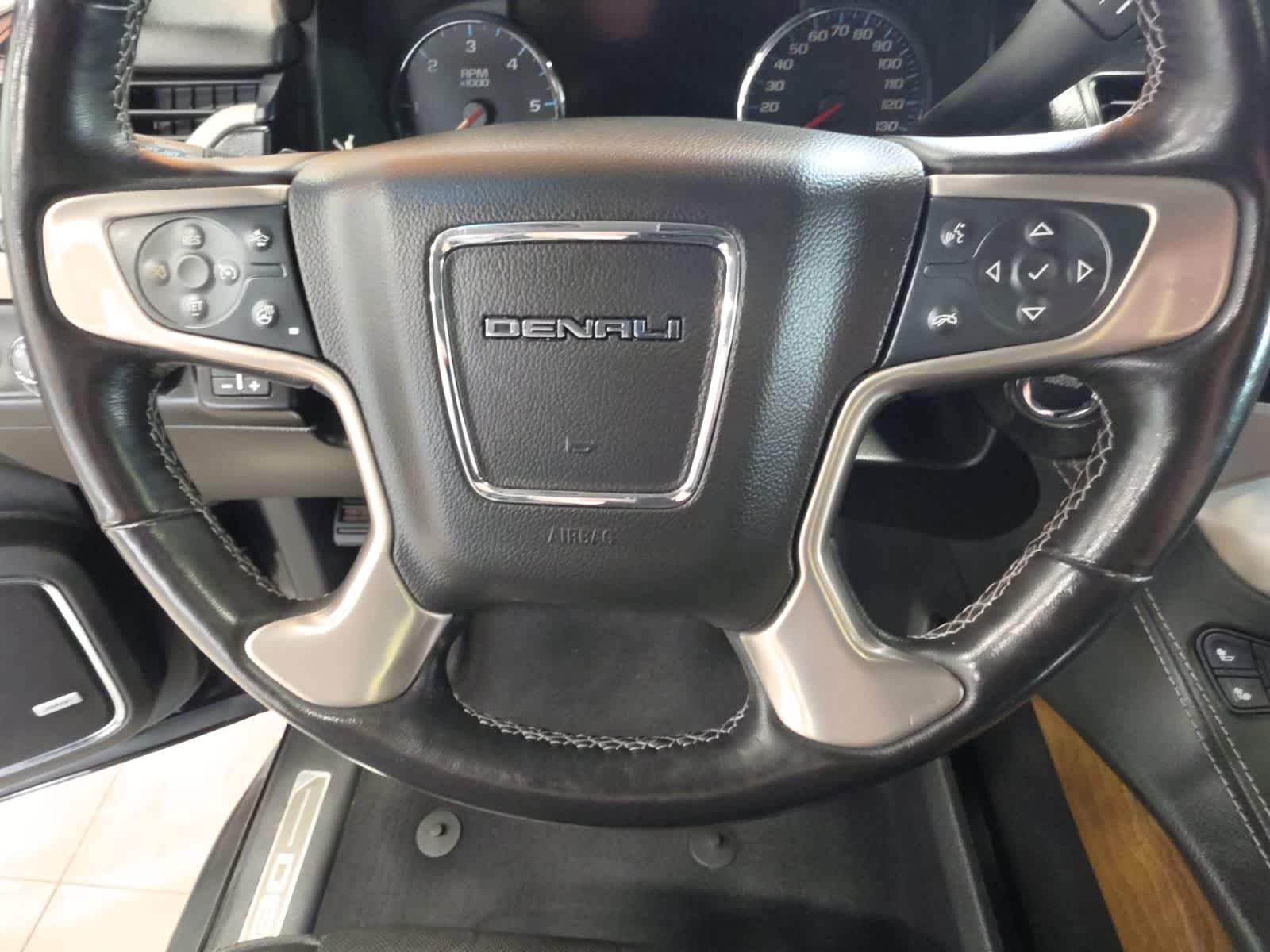 Used 2020 GMC Yukon Denali AWD/4WD image 24