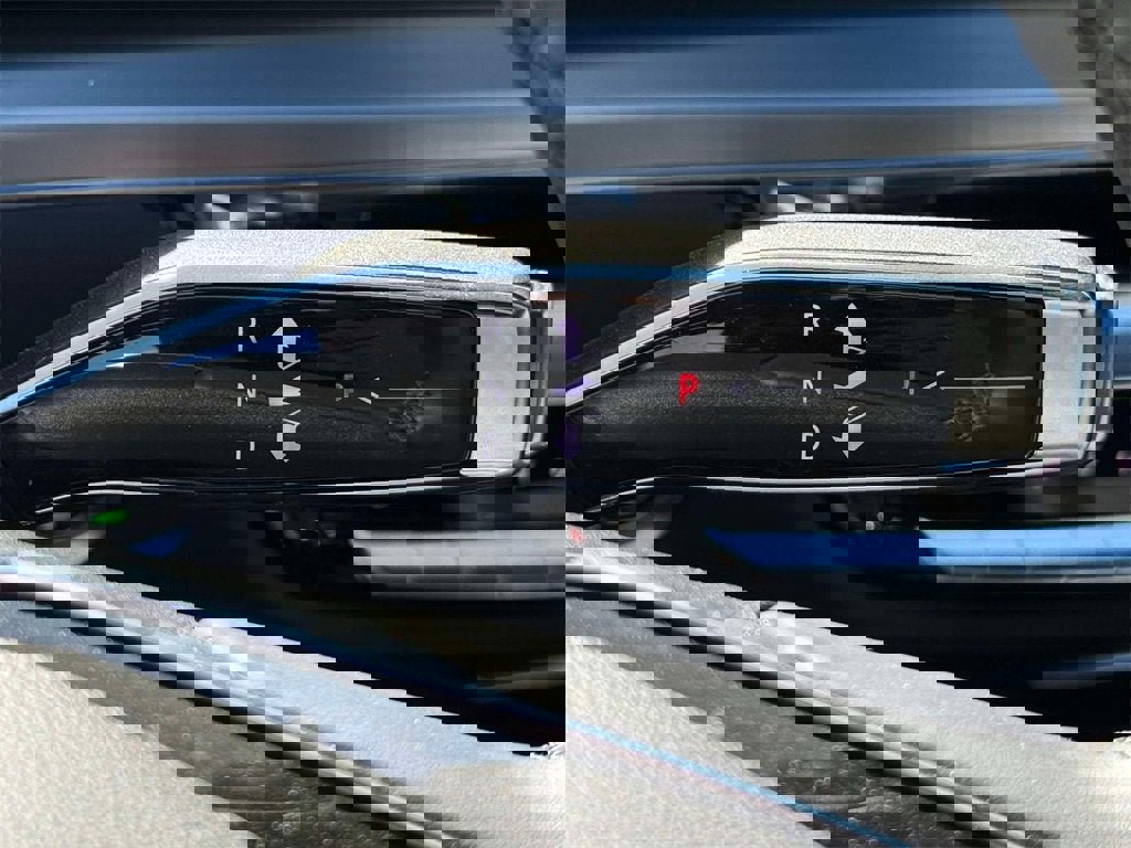 New 2024 Cadillac Lyriq Sport image 18