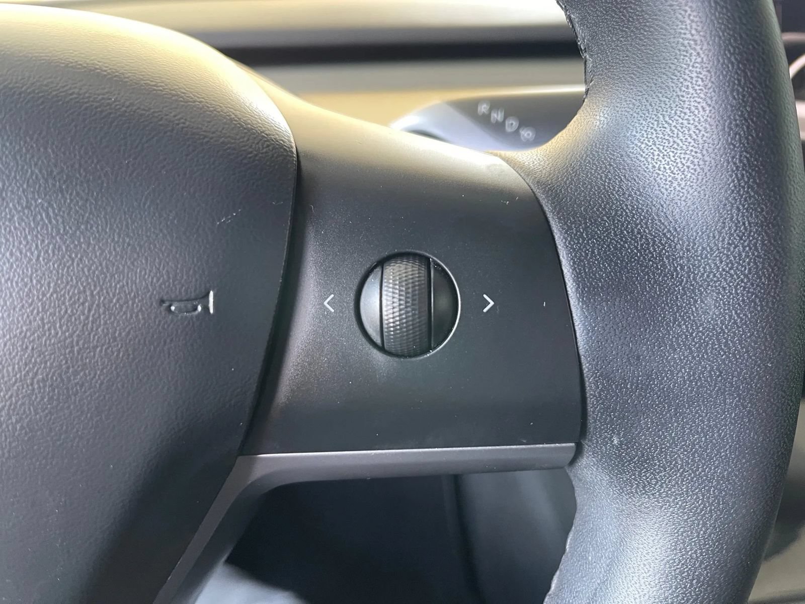 Used 2020 Tesla Model 3 Standard Range RWD image 32