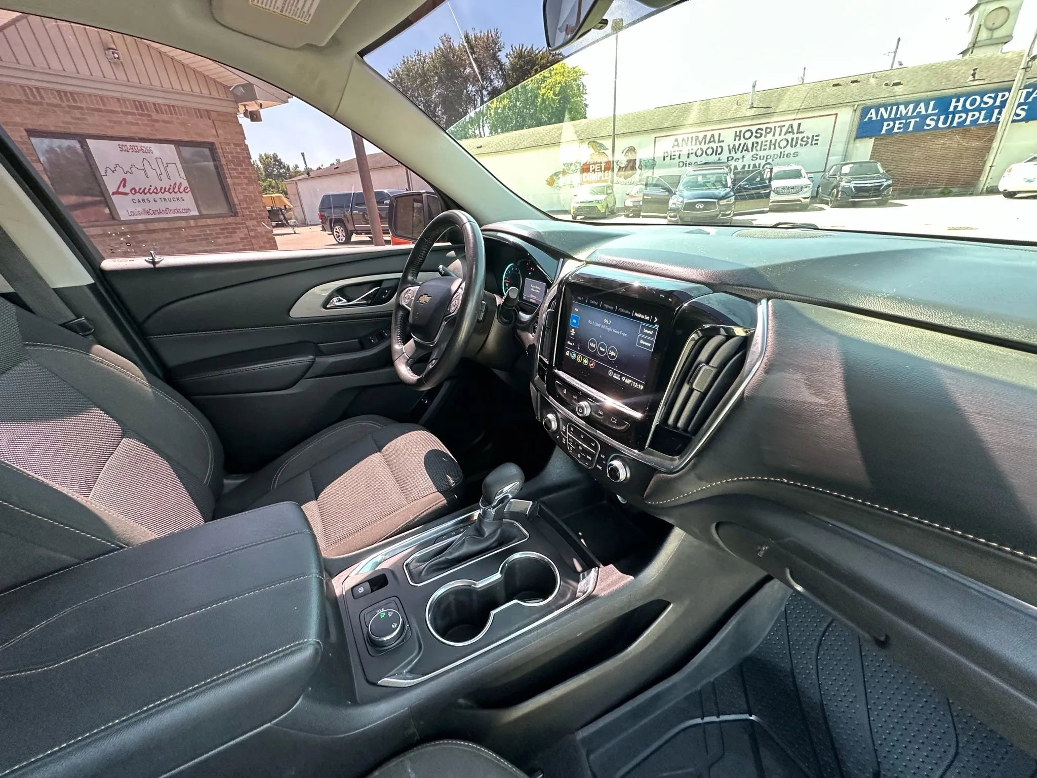 Used 2021 Chevrolet Traverse LT w/ LPO, Floor Liner Package image 14