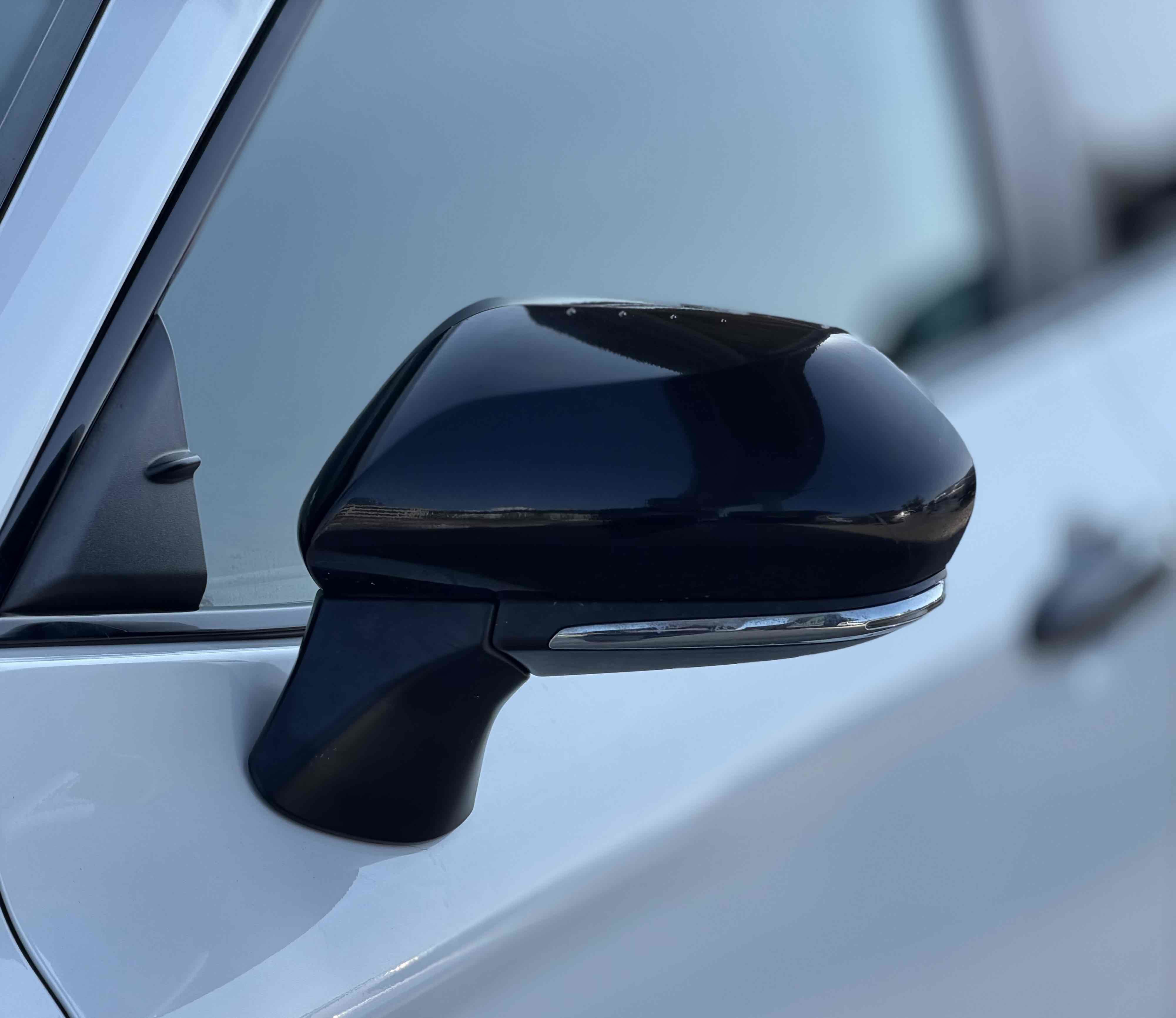 Used 2022 Toyota Camry SE FWD image 14