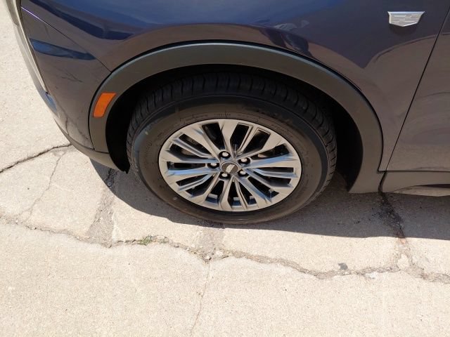 Used 2025 Cadillac XT4 Premium Luxury FWD image 36