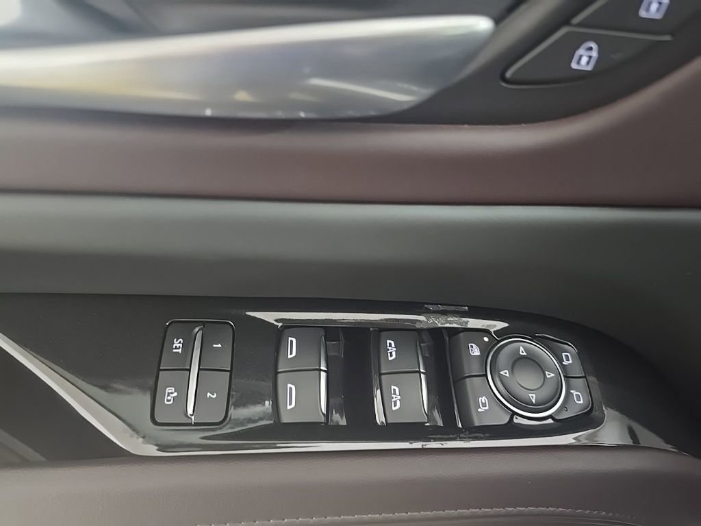 Certified 2024 Cadillac Escalade ESV Sport Platinum image 15