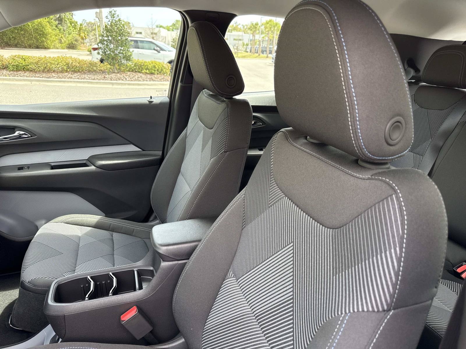 New 2027 Chevrolet Bolt LT w/ Comfort Package FWD image 20