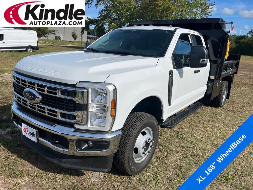 New 2025 Ford F350 XL w/ XL Chrome Package