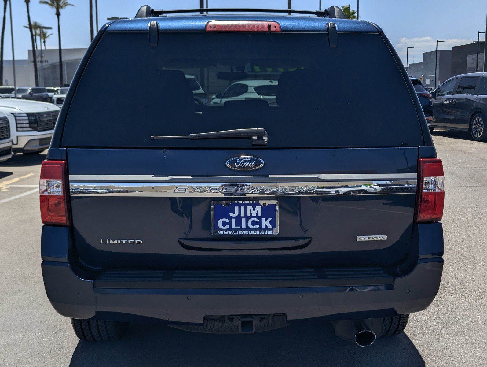 Used 2016 Ford Expedition Limited RWD image 3