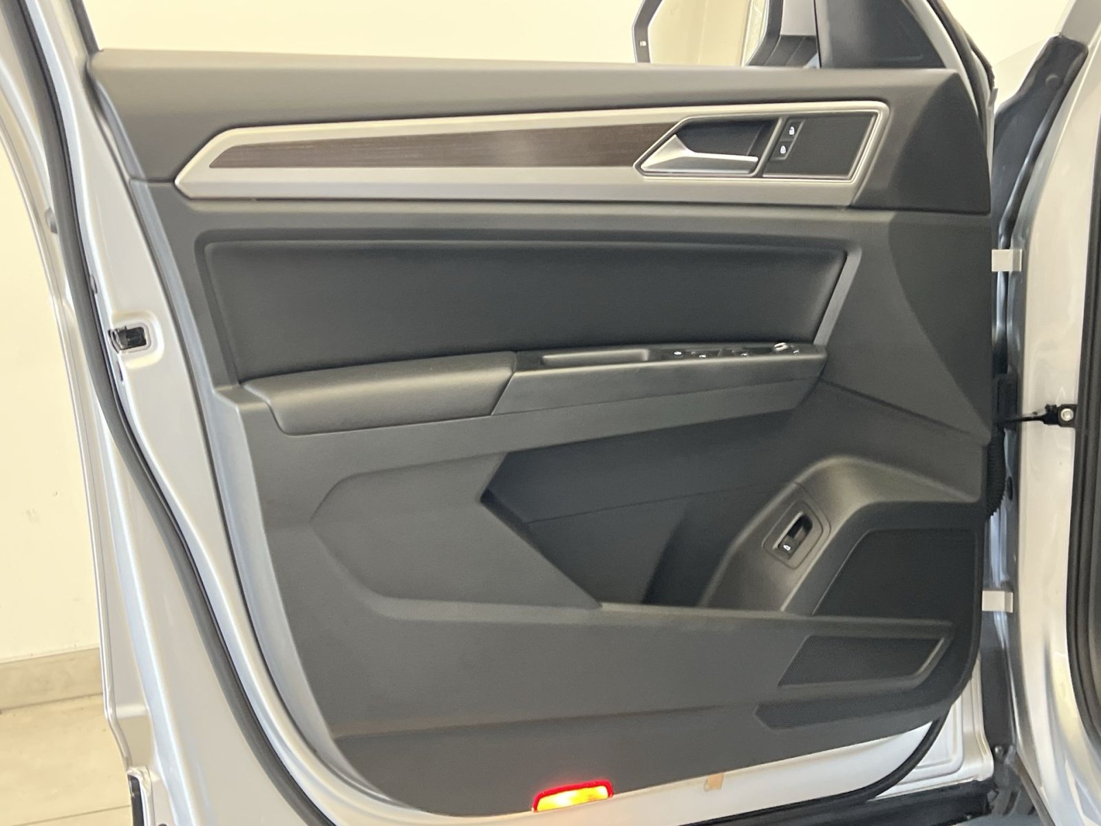 Used 2019 Volkswagen Atlas SE AWD/4WD image 38