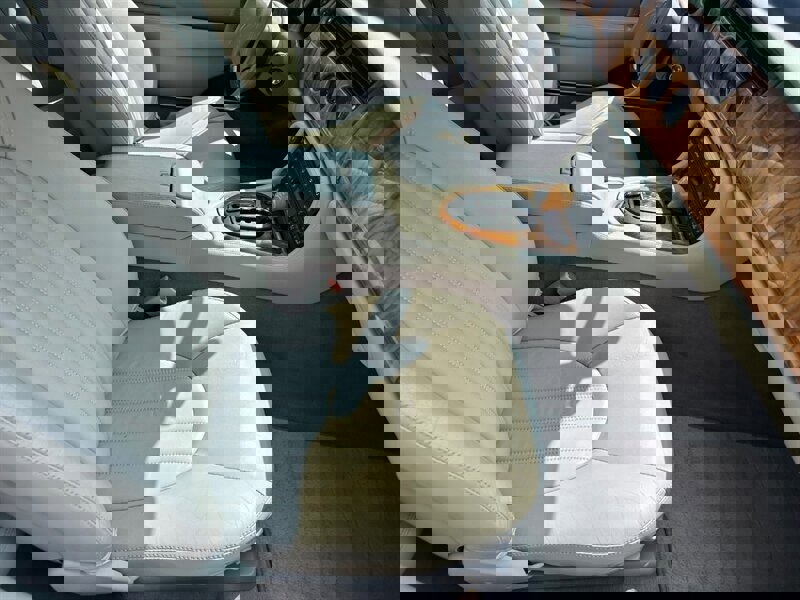 Used 2005 Jaguar XK8 Convertible image 17