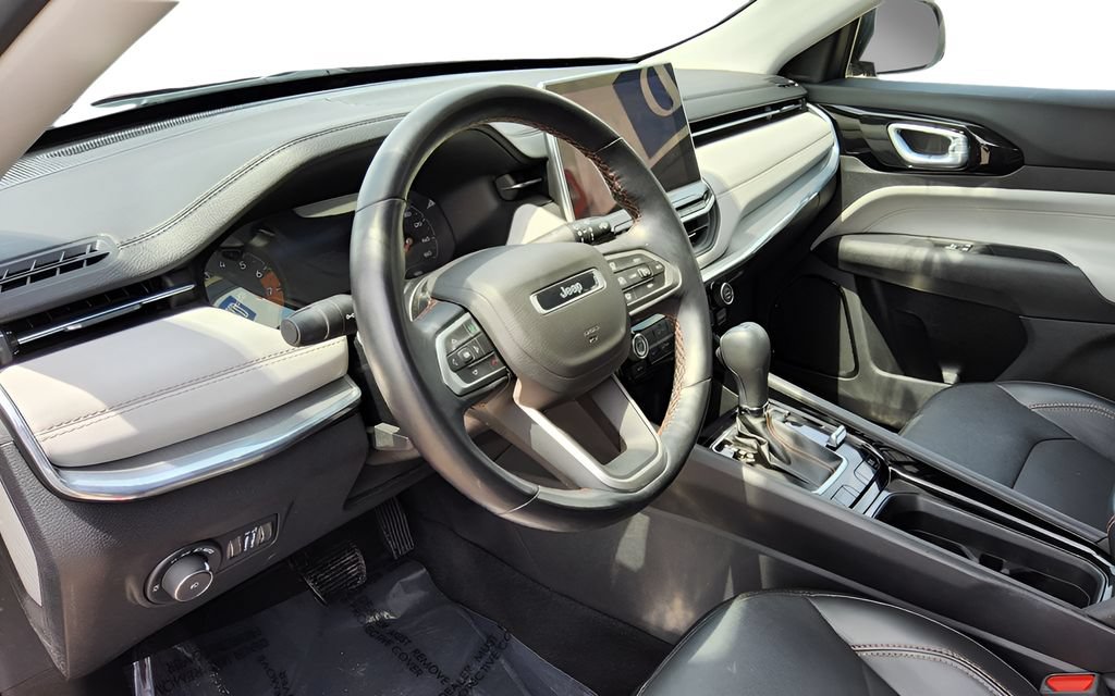 Used 2022 Jeep Compass Limited AWD/4WD image 19