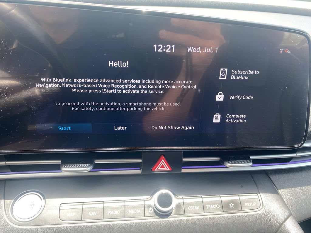 Certified 2024 Hyundai Elantra Limited FWD image 16