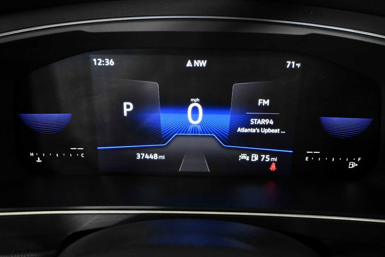 Certified 2022 Volkswagen Tiguan SE FWD image 20