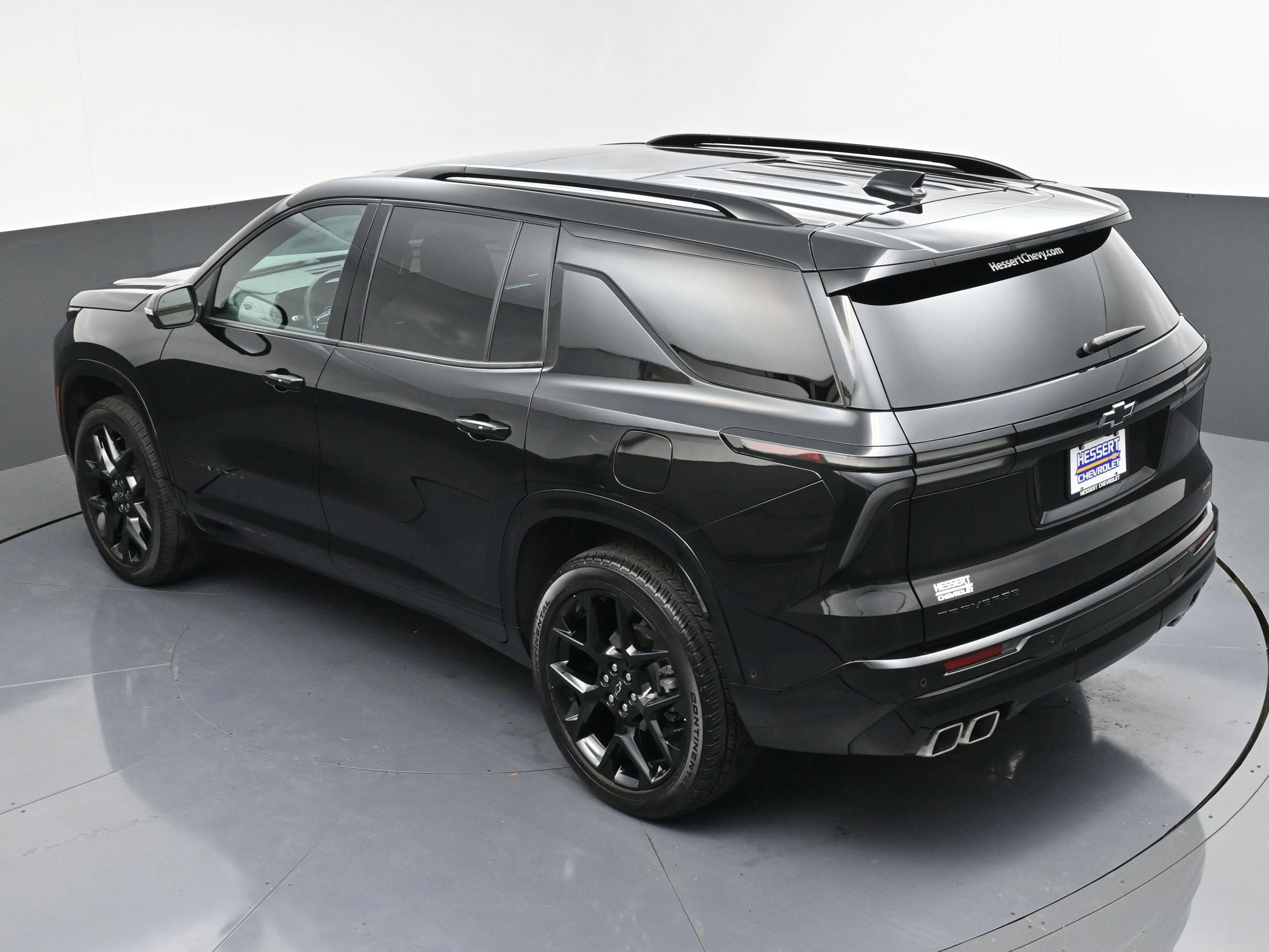 Used 2024 Chevrolet Traverse RS image 56