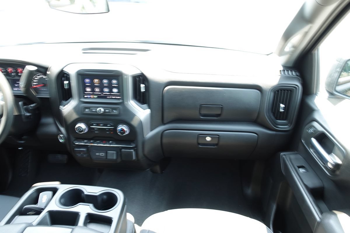Used 2024 Chevrolet Silverado 1500 Custom AWD/4WD image 40