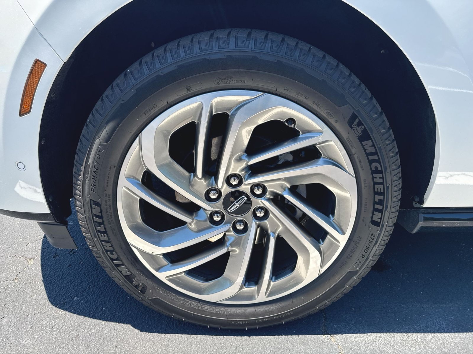 Used 2025 Lincoln Navigator Reserve AWD/4WD image 7