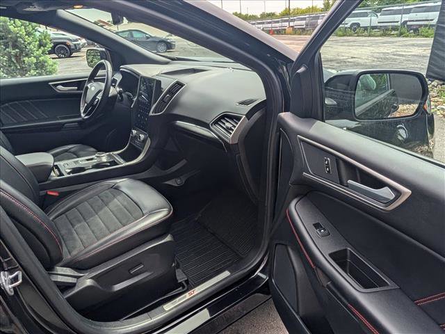 Used 2023 Ford Edge ST-Line AWD/4WD image 12
