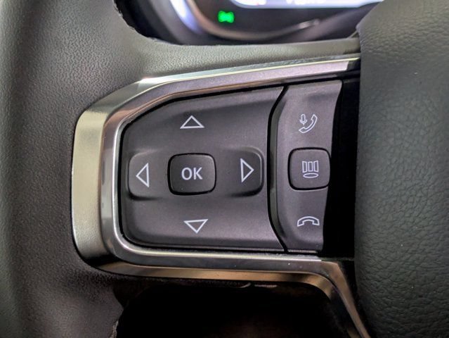 Used 2025 RAM 2500 Laramie AWD/4WD image 25