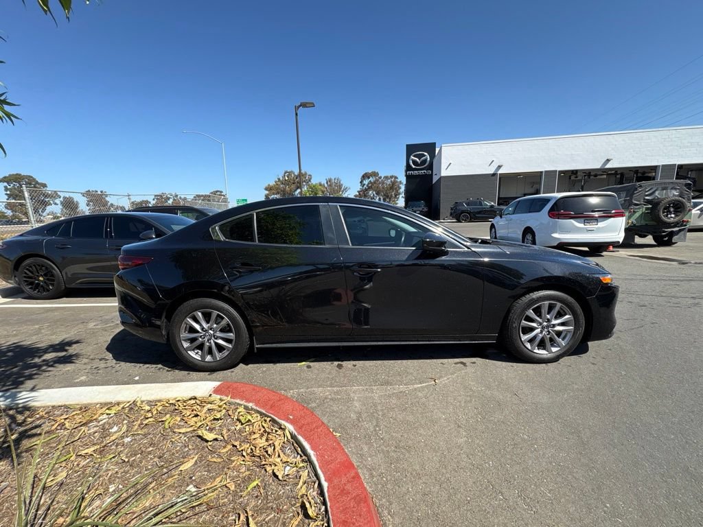 Used 2021 MAZDA MAZDA3 Sedan FWD image 6