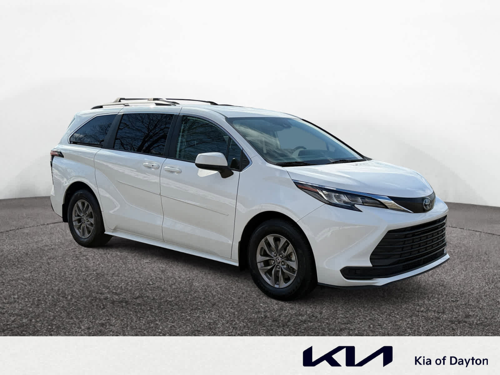 Used 2022 Toyota Sienna LE image 7