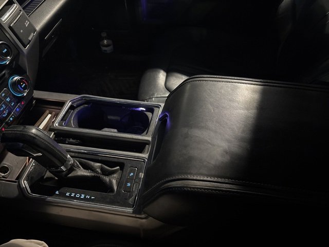 Used 2016 Ford F150 Platinum w/ Equipment Group 701A Luxury image 22