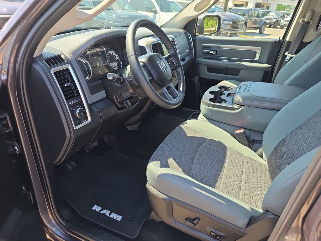 Used 2017 RAM 1500 Big Horn AWD/4WD image 11