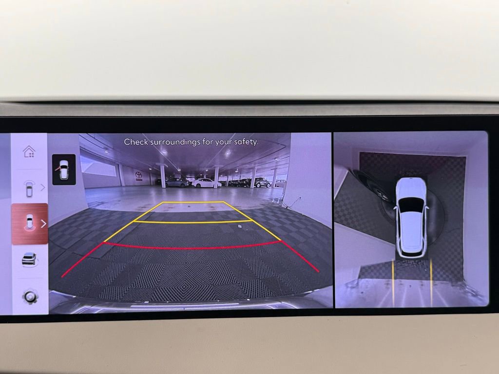 Used 2026 Genesis GV70 2.5T Advanced image 30