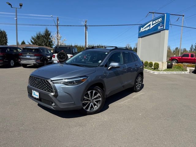 Used 2024 Toyota Corolla Cross XLE w/ Convenience Package FWD image 1