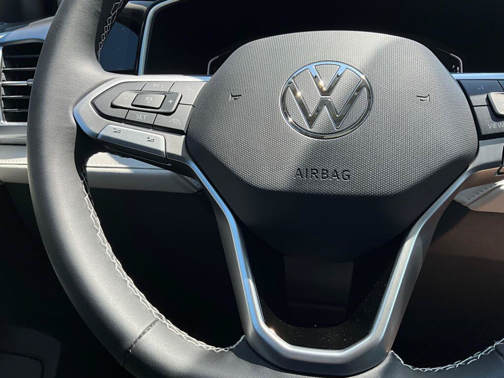 New 2026 Volkswagen Taos SEL AWD/4WD image 23