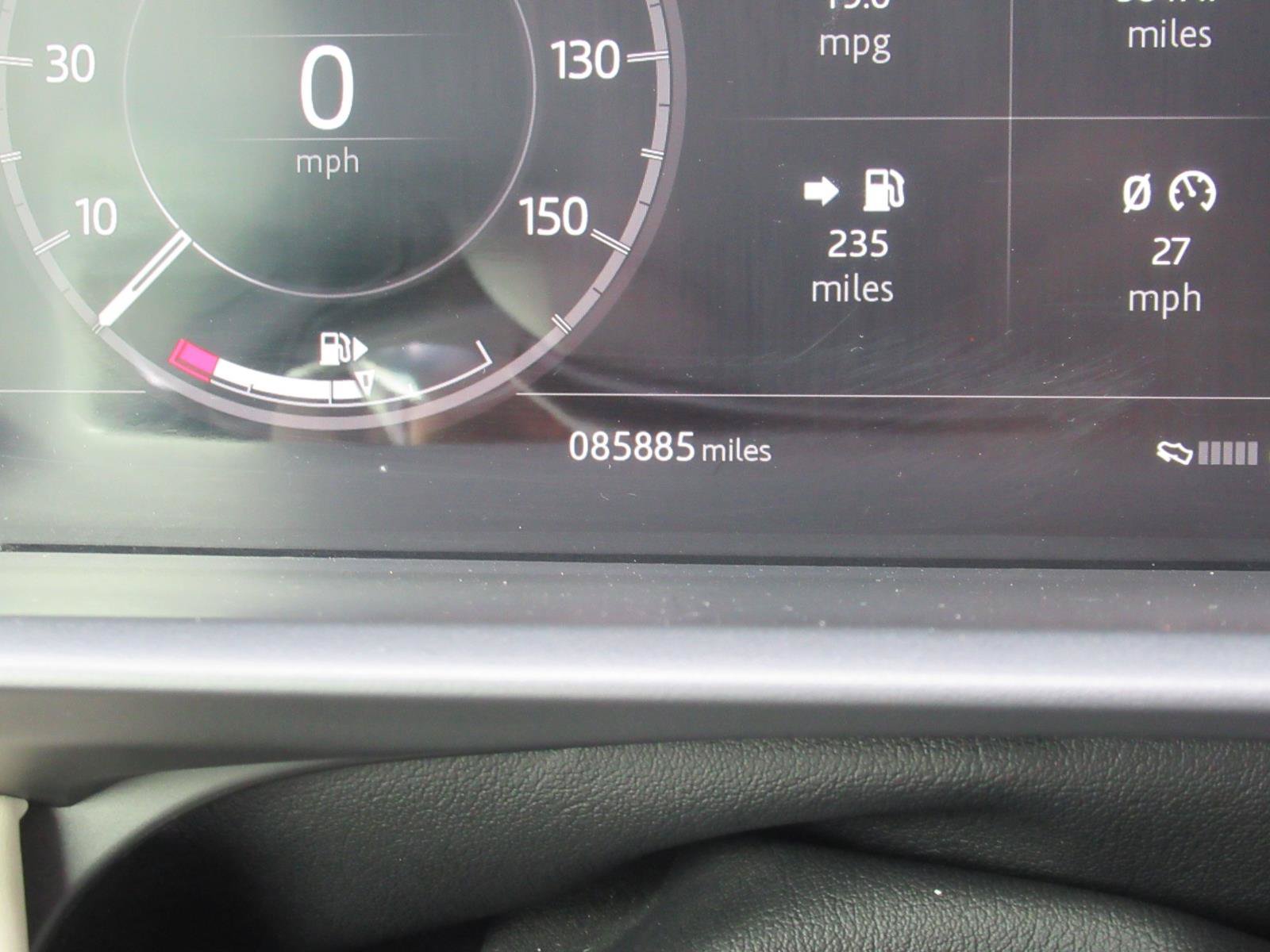 Used 2018 Land Rover Discovery HSE AWD/4WD image 32