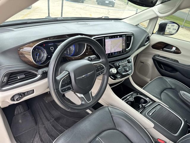 Used 2022 Chrysler Pacifica Limited AWD/4WD image 42